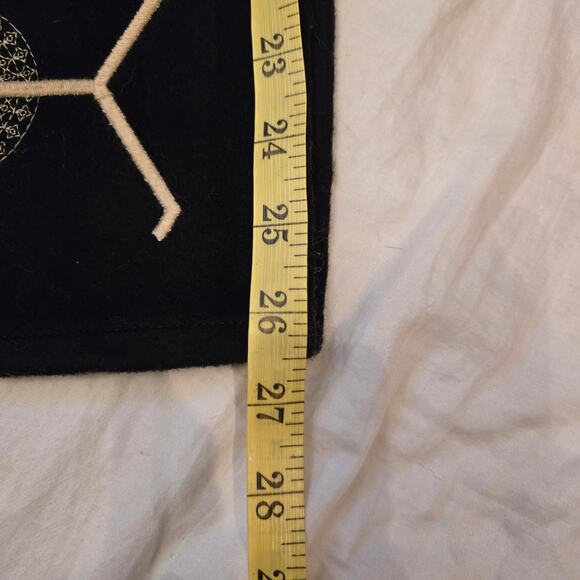 Anne Fontaine Wool Embroidered Cape One Size Honeycomb Pattern HTF Paris - Picture 10 of 11